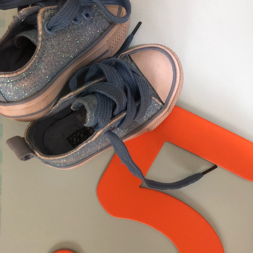 Toddler size 5 - glitter shoes